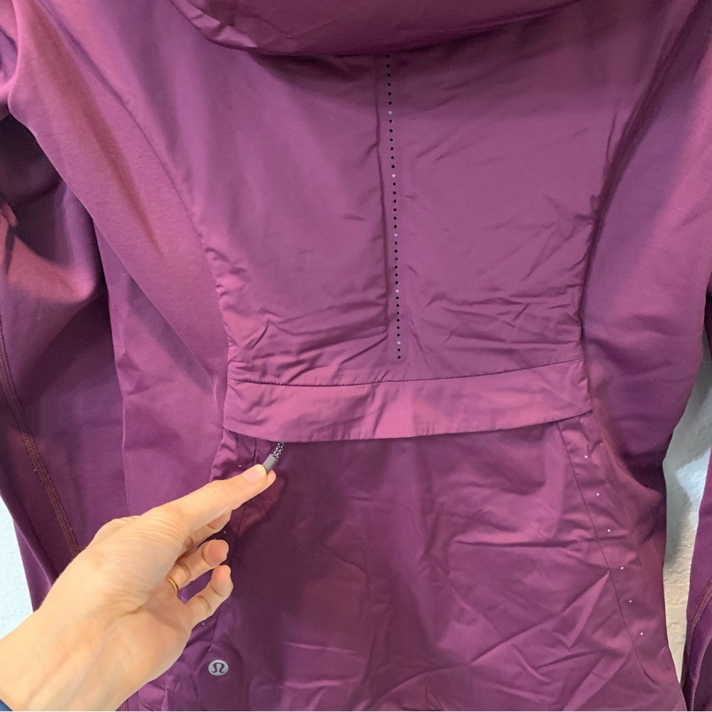 Lululemon Jacket pullover - Picture 6 of 6